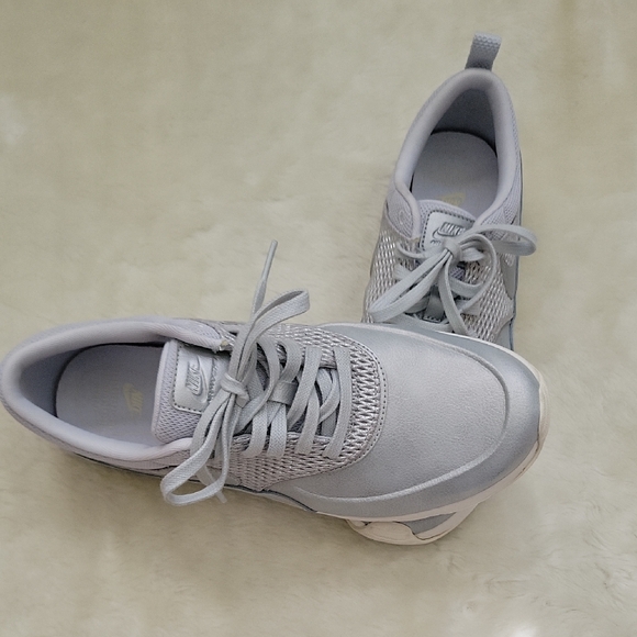 NIKE Air Max Thea Premium Metallic Platinum Gray Sneakers - Picture 1 of 15